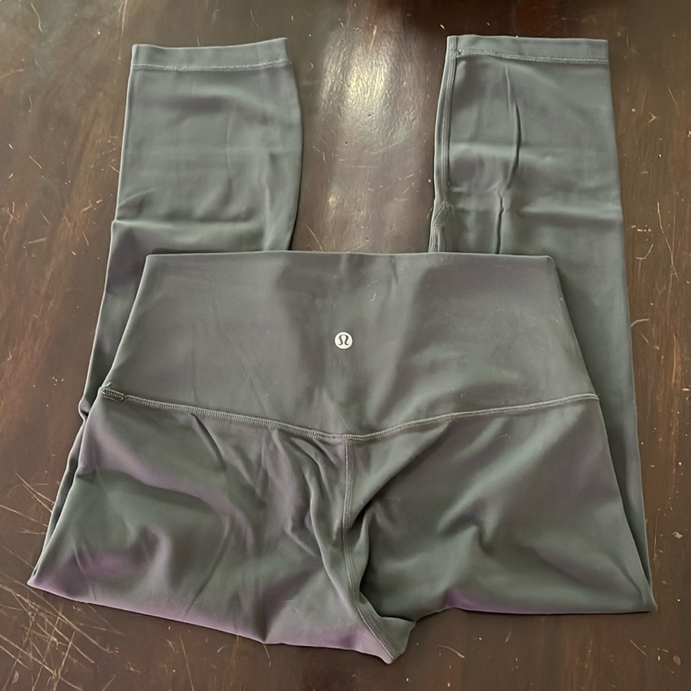Lululemon Align Size 8. Gray. 21” crop high rise legging.